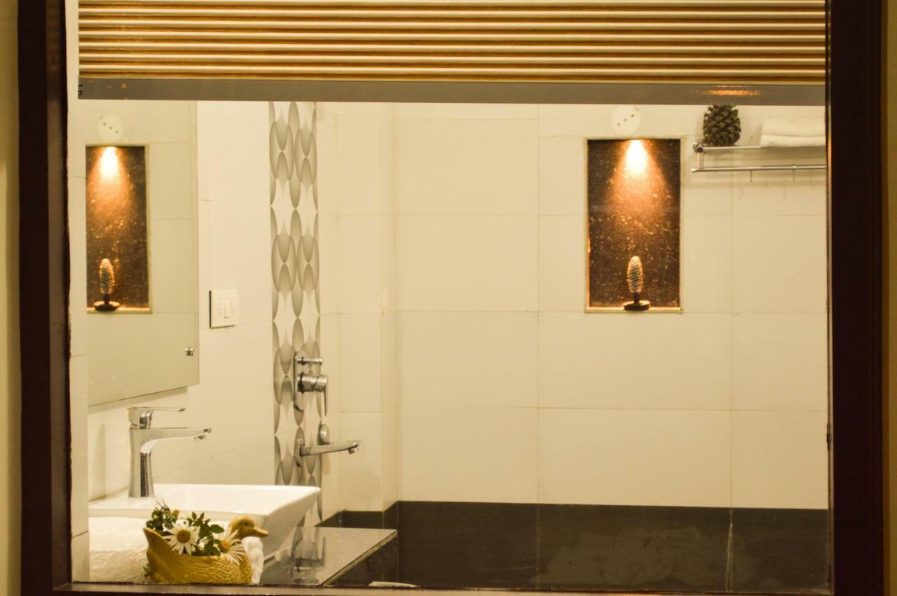 Hill House Manali -A Home In Mountains Экстерьер фото