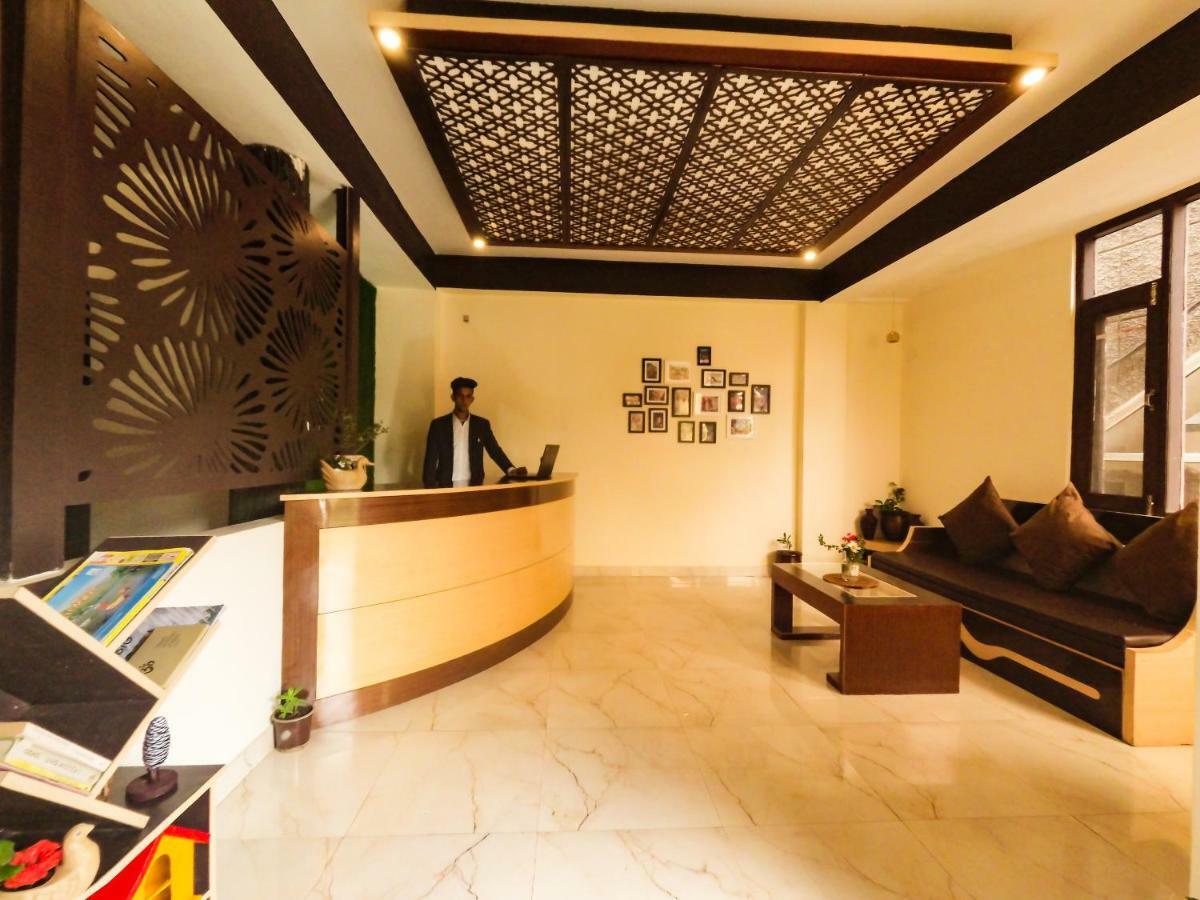 Hill House Manali -A Home In Mountains Экстерьер фото
