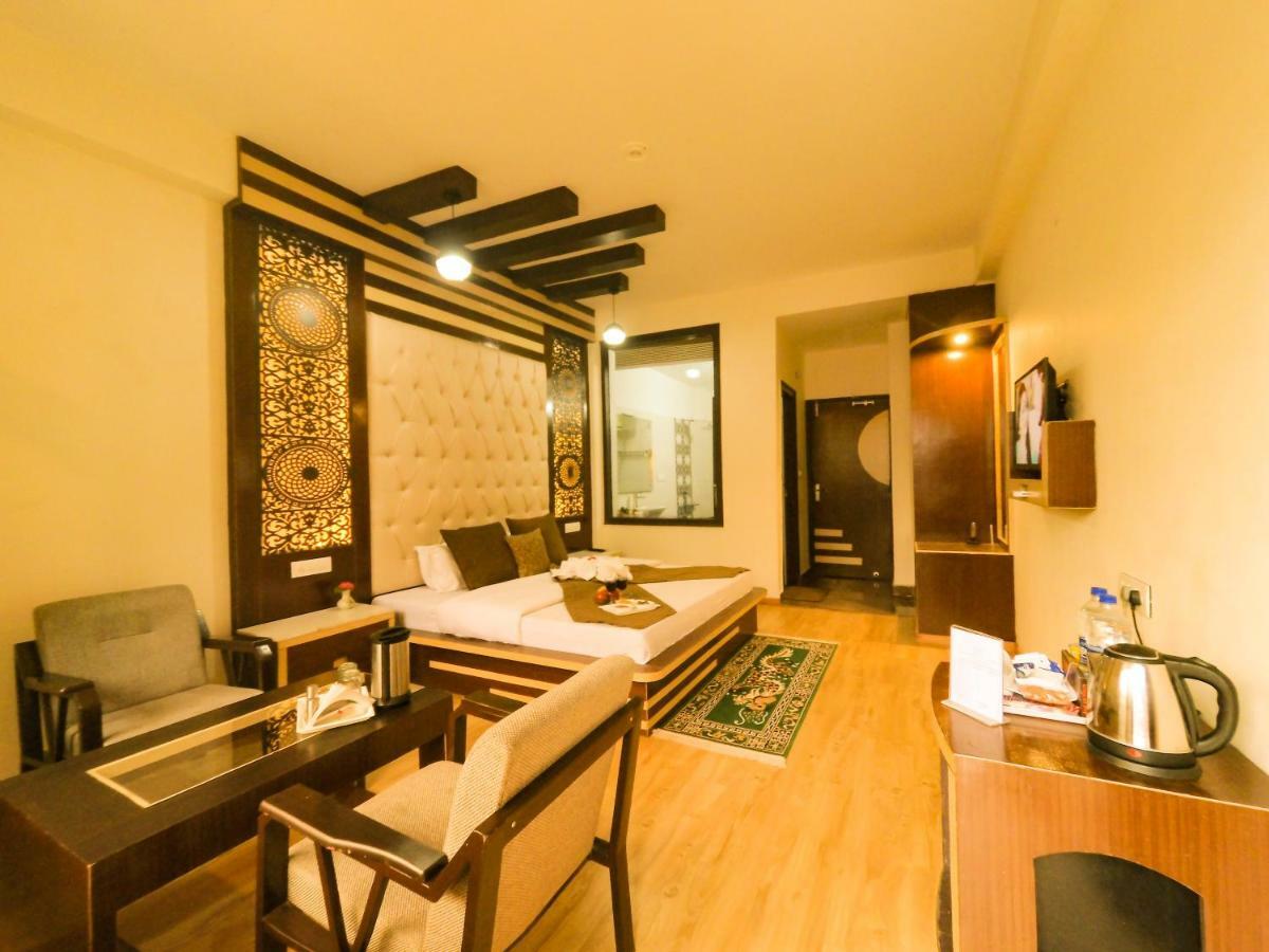 Hill House Manali -A Home In Mountains Экстерьер фото